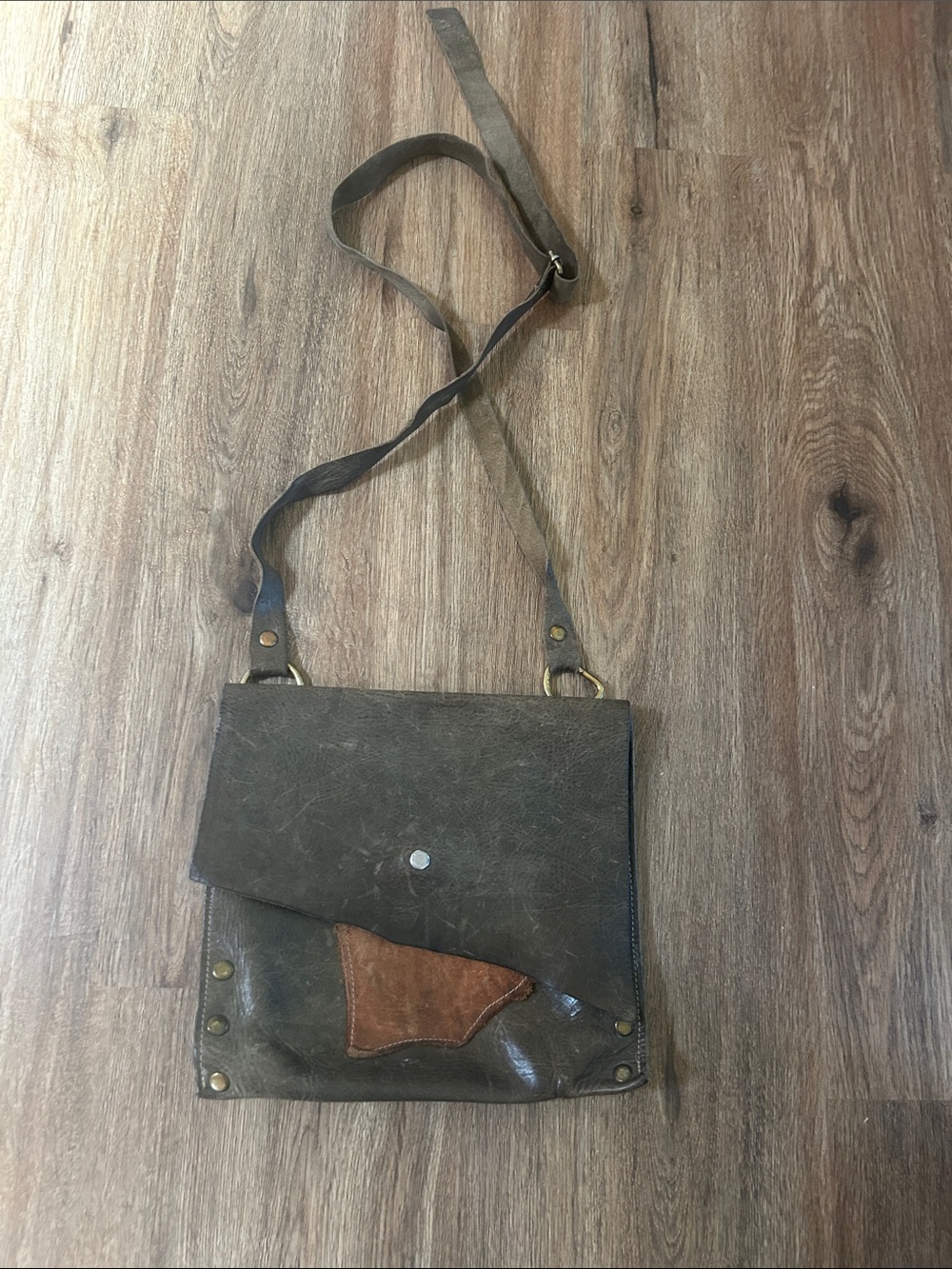 Women's poppyseed Leather Crossbody Bag with Brown Accent